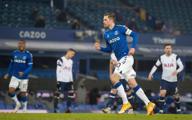 决了各自中 决了各自中